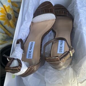 Steve Madden Brown Heels Elegant Design